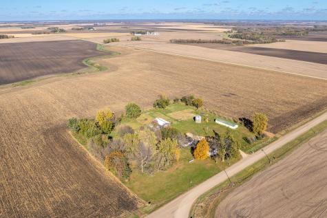 37658 410th Street Saint Peter MN 56082