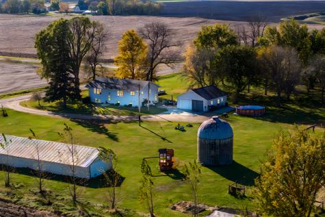 37658 410th Street Saint Peter MN 56082