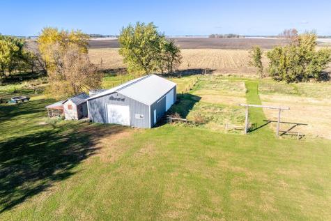 37658 410th Street Saint Peter MN 56082