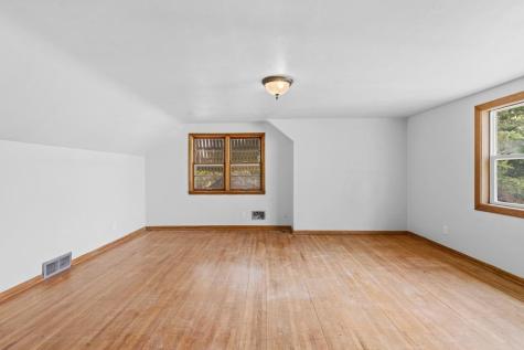 6148 Upper 51st Street N Oakdale MN 55128