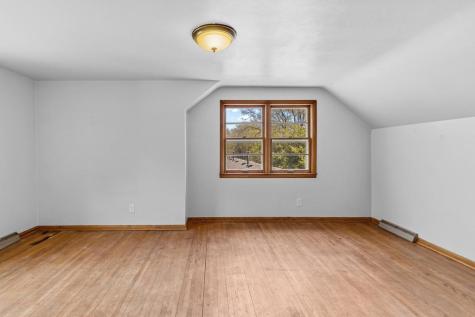 6148 Upper 51st Street N Oakdale MN 55128