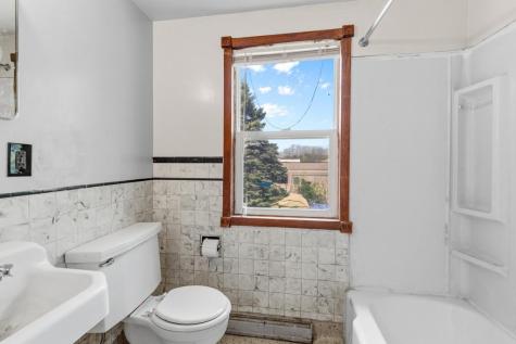 6148 Upper 51st Street N Oakdale MN 55128
