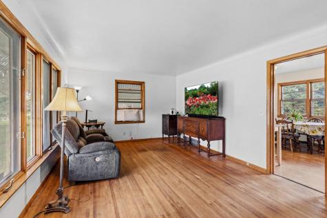 6148 Upper 51st Street N Oakdale MN 55128