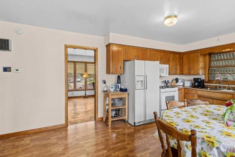 6148 Upper 51st Street N Oakdale MN 55128