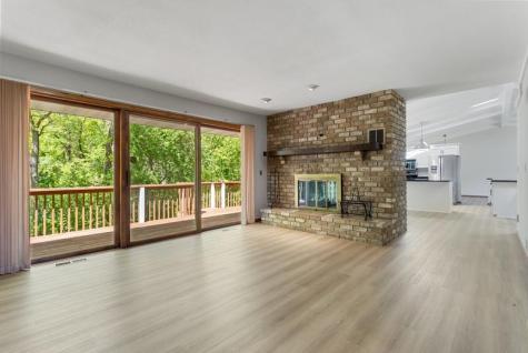 1948 Crown Point Drive Mendota Heights MN 55118