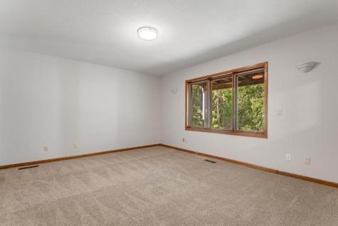 1948 Crown Point Drive Mendota Heights MN 55118