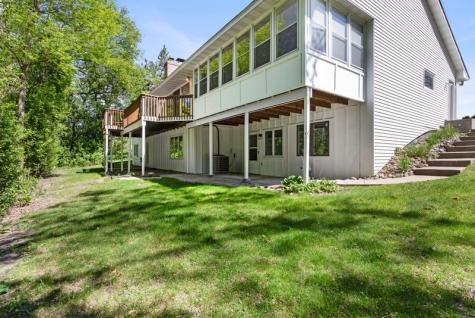 1948 Crown Point Drive Mendota Heights MN 55118