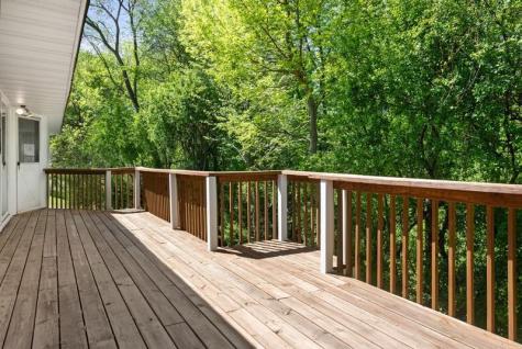 1948 Crown Point Drive Mendota Heights MN 55118