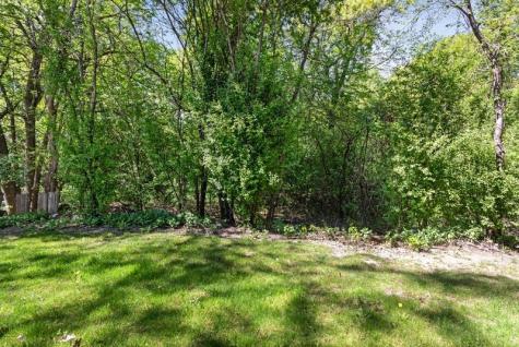1948 Crown Point Drive Mendota Heights MN 55118
