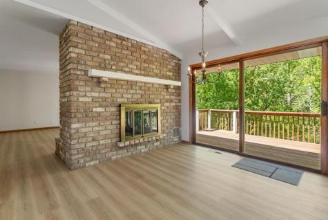 1948 Crown Point Drive Mendota Heights MN 55118