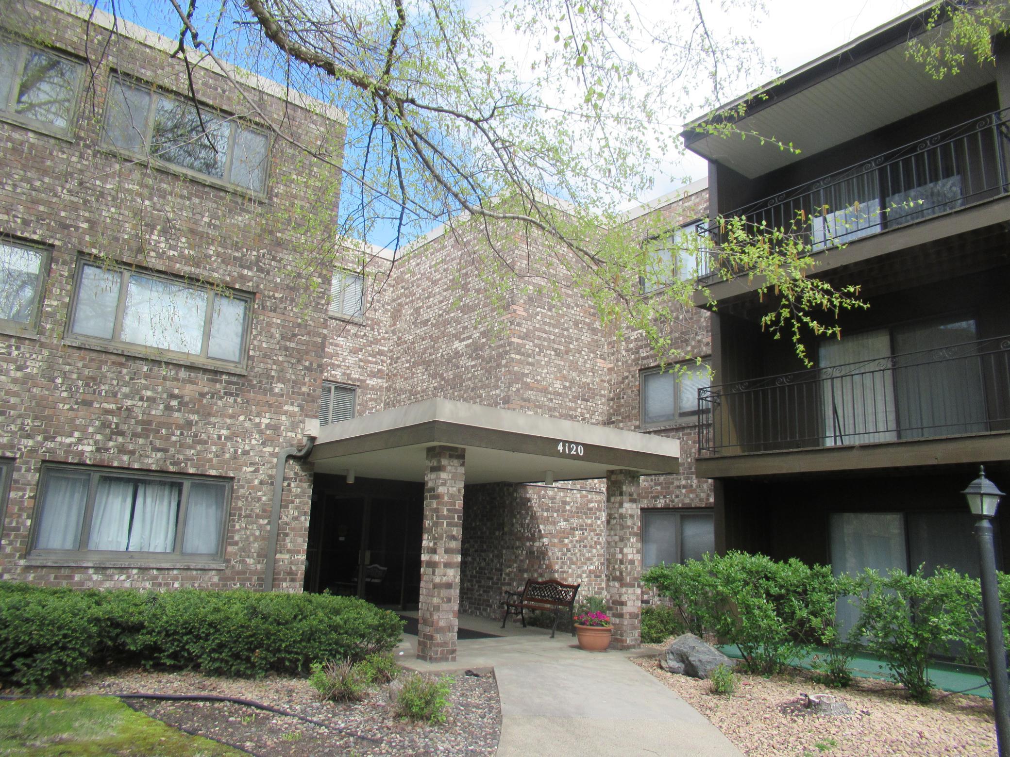 4120 Parklawn Avenue Edina MN 55435
