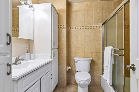 18710 28th Avenue N Plymouth MN 55447