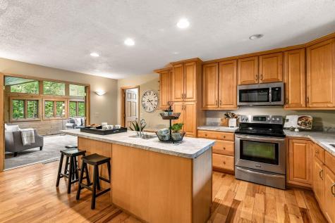 18710 28th Avenue N Plymouth MN 55447
