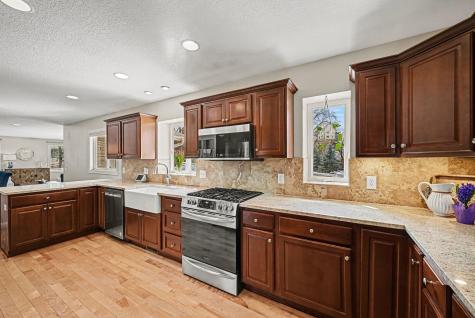 4713 Fairhills Road W Minnetonka MN 55345