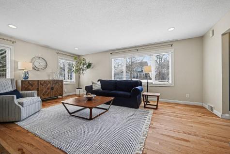 4713 Fairhills Road W Minnetonka MN 55345