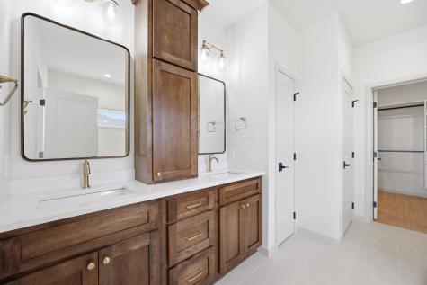 4288 Pine Parkway S Fargo ND 58104