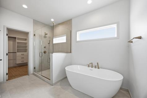 4288 Pine Parkway S Fargo ND 58104