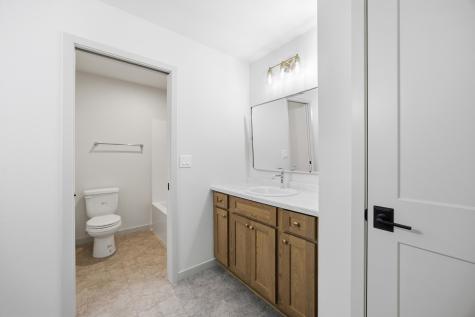 4288 Pine Parkway S Fargo ND 58104