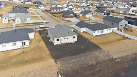 4288 Pine Parkway S Fargo ND 58104