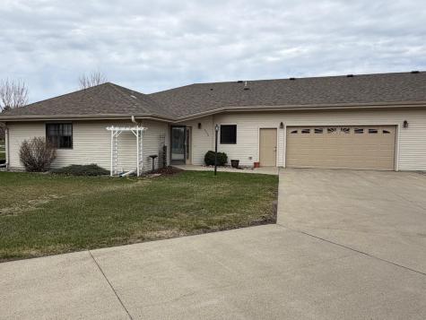 2940 12th Avenue S Moorhead MN 56560