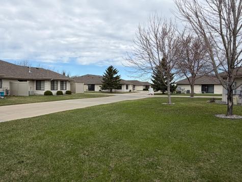2940 12th Avenue S Moorhead MN 56560