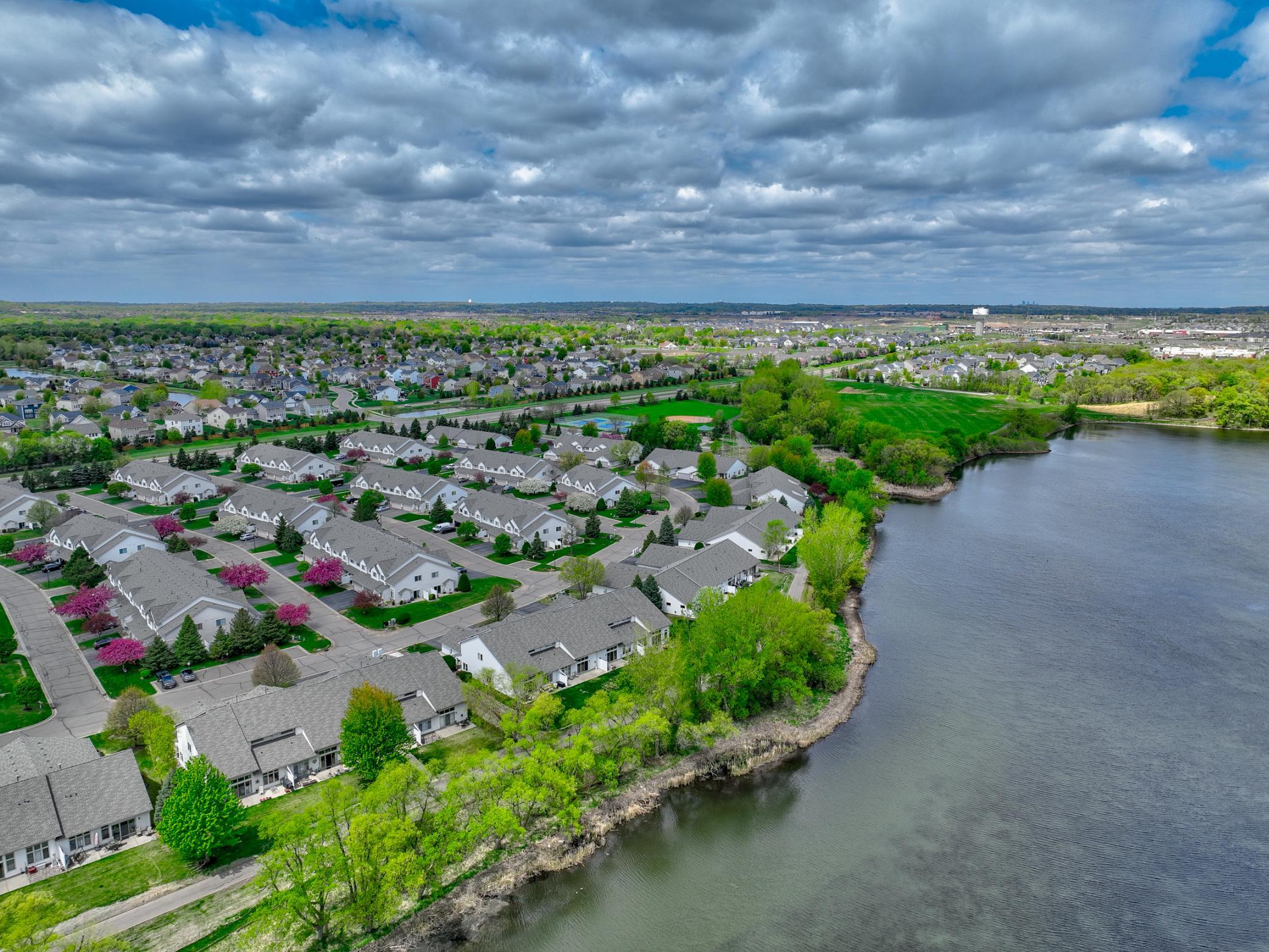 16807 Edinburg Way Lakeville MN 55024