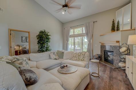 16807 Edinburg Way Lakeville MN 55024
