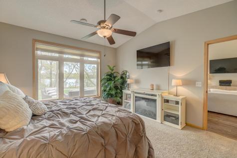 16807 Edinburg Way Lakeville MN 55024