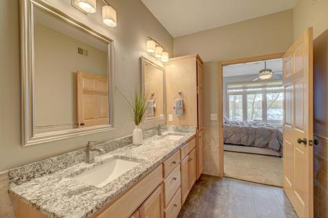 16807 Edinburg Way Lakeville MN 55024
