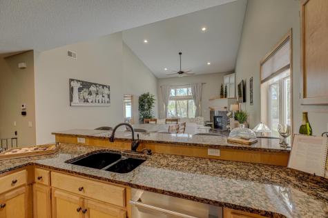 16807 Edinburg Way Lakeville MN 55024