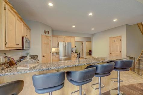 16807 Edinburg Way Lakeville MN 55024