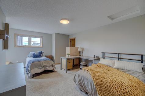 16807 Edinburg Way Lakeville MN 55024