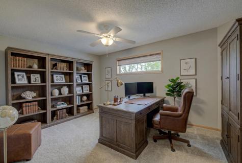 16807 Edinburg Way Lakeville MN 55024