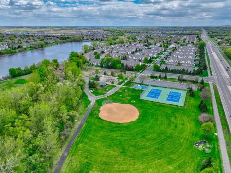 16807 Edinburg Way Lakeville MN 55024