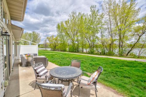 16807 Edinburg Way Lakeville MN 55024