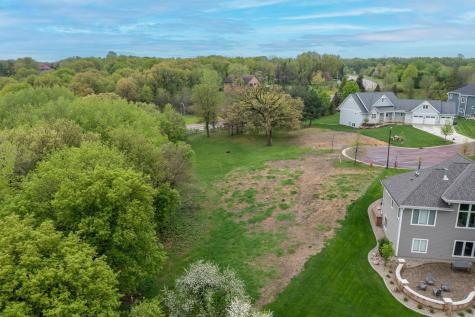 1008 Applewood Court Mankato MN 56001