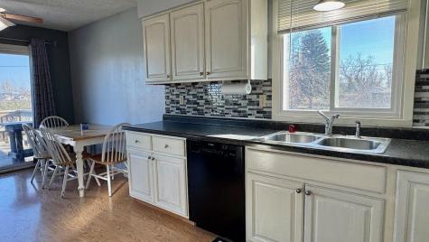 918 Rensvold Boulevard Moorhead MN 56560