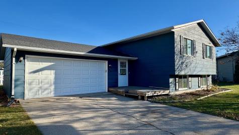 918 Rensvold Boulevard Moorhead MN 56560