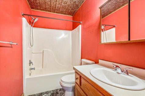 676 Joes Lake Road SE Cambridge MN 55008