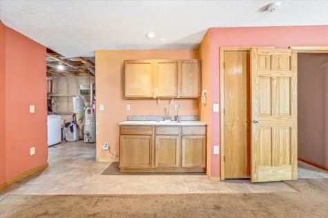 676 Joes Lake Road SE Cambridge MN 55008