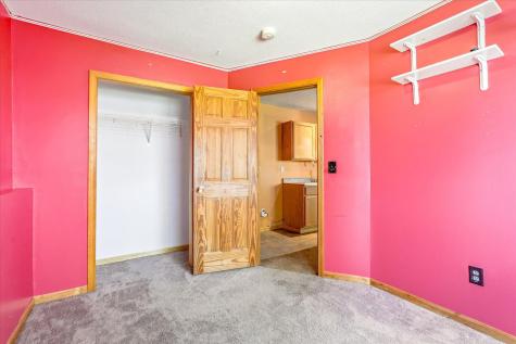 676 Joes Lake Road SE Cambridge MN 55008