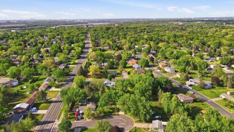 3938 Blackhawk Circle Eagan MN 55122
