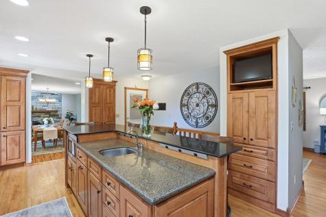 3938 Blackhawk Circle Eagan MN 55122
