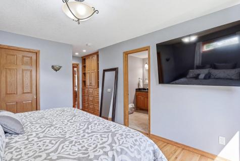 3938 Blackhawk Circle Eagan MN 55122