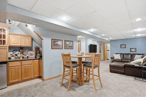 3938 Blackhawk Circle Eagan MN 55122