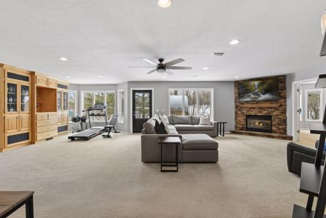 9125 Abbywood Road Chaska MN 55318