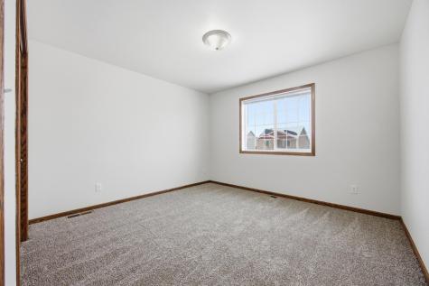 6204 56th Avenue S Fargo ND 58104