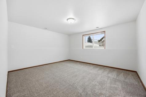 6204 56th Avenue S Fargo ND 58104