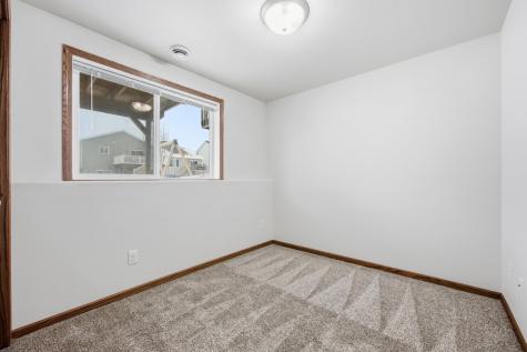 6204 56th Avenue S Fargo ND 58104