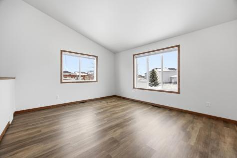 6204 56th Avenue S Fargo ND 58104